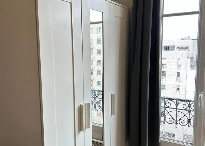 Sunshine Near Eiffel Tower * Paris